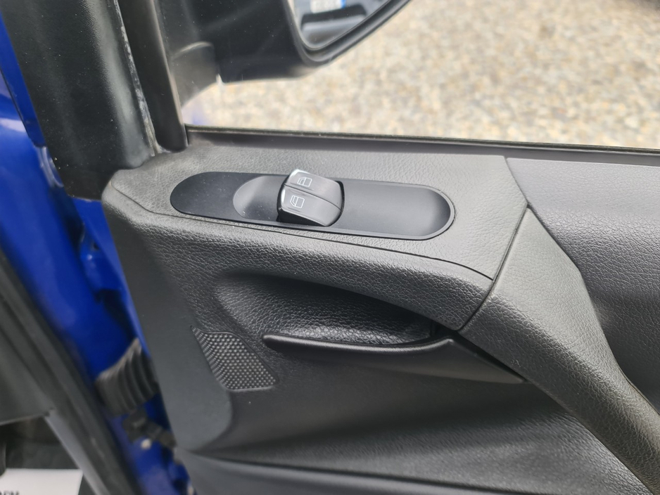 2014 Mercedes-Benz Vito - image 15