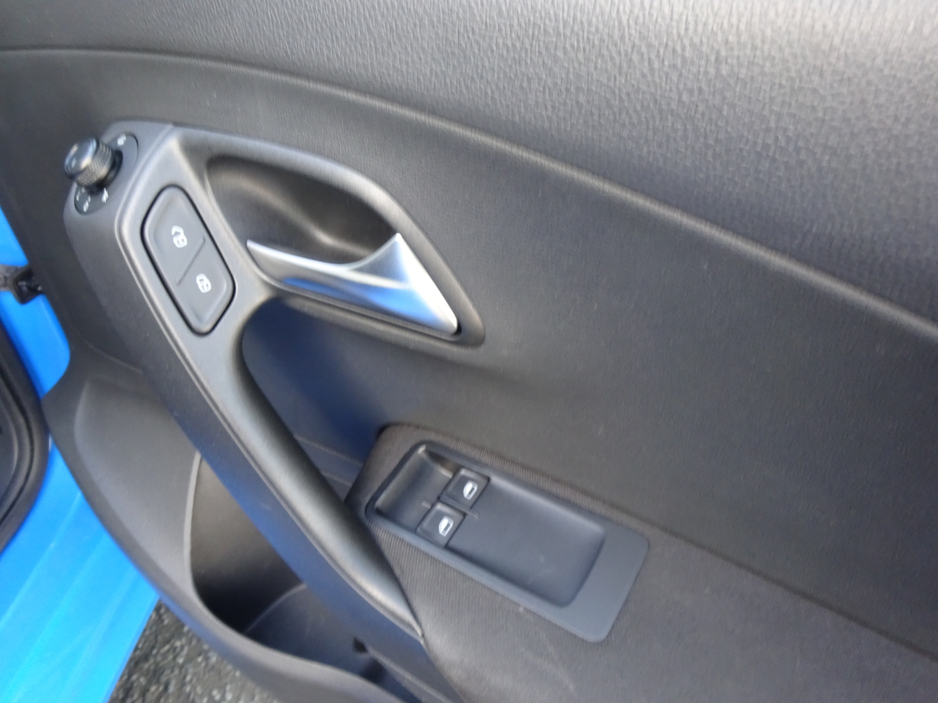 2017 Volkswagen Polo TRENDLINE 1.0 60HP MANUAL 5 SPEED 5 DOOR KEY 131 €9,950