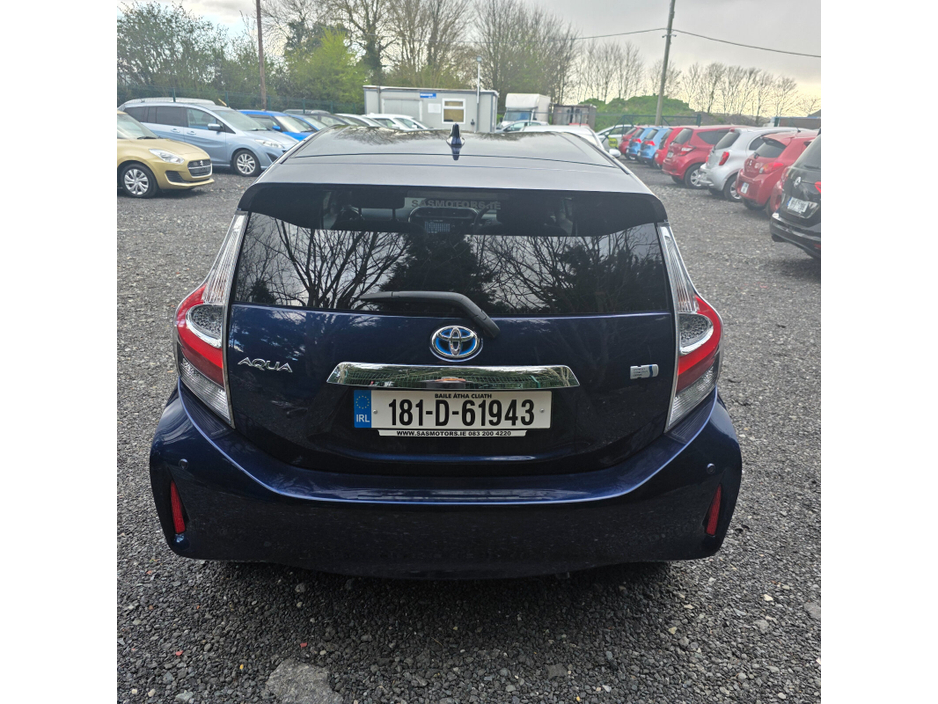 2018 Toyota Aqua - image 8