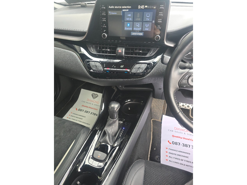 2020 Toyota C-HR - image 30