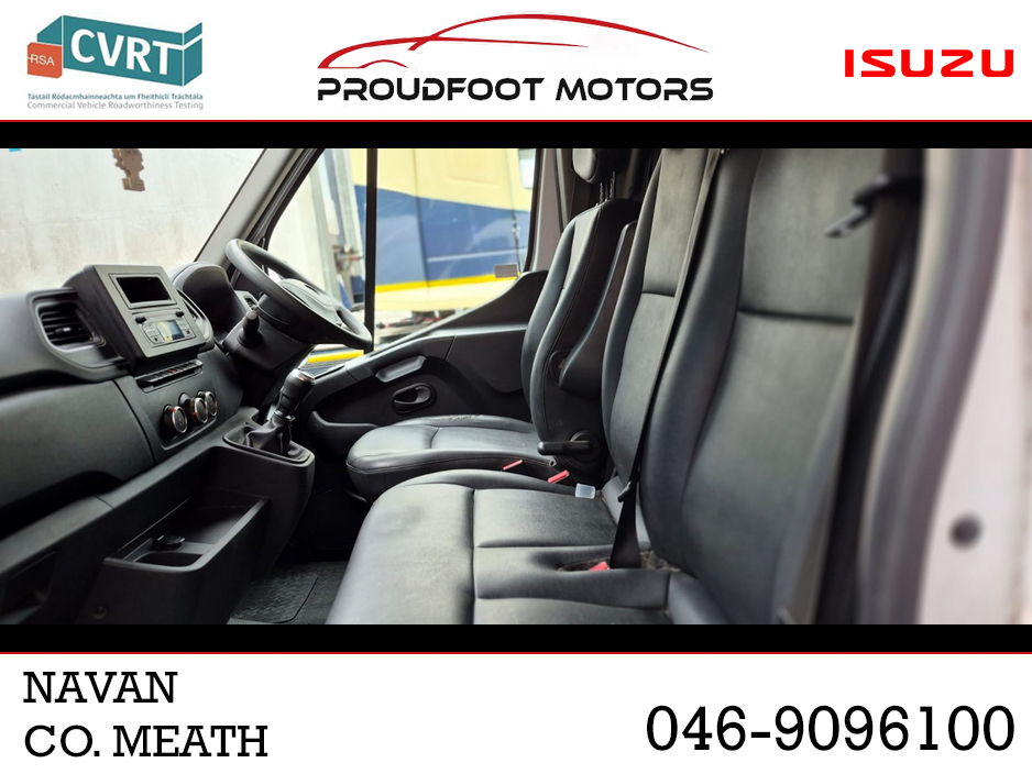 2021 Opel Movano - image 3