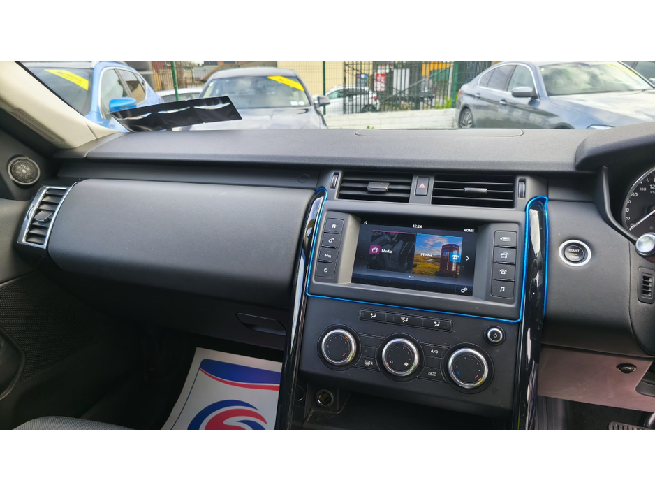 2018 Land Rover Discovery Automatic AA Approved 1 Year Warranty €24,950