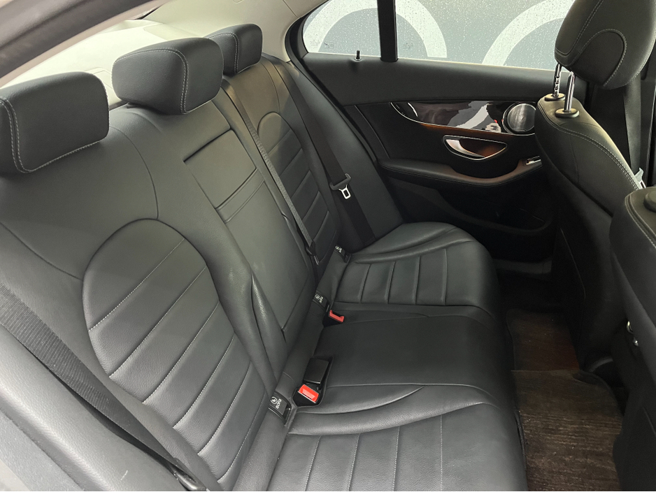 2016 Mercedes-Benz C Class - image 14