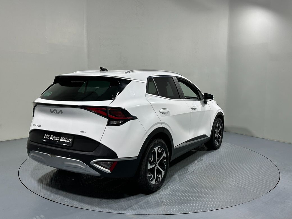 2023 Kia Sportage - image 7