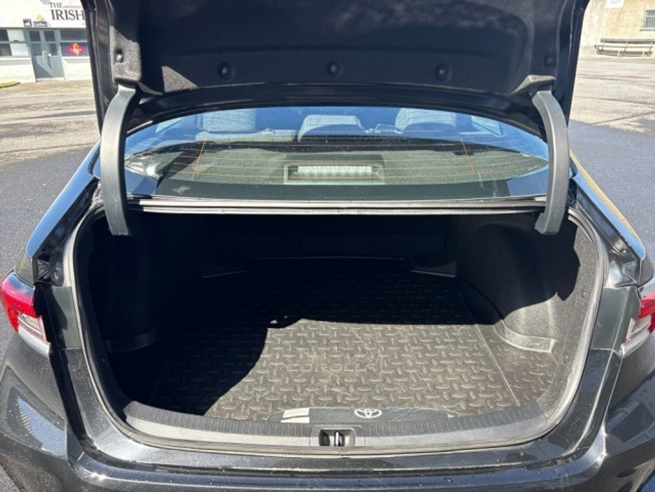 2023 Toyota Corolla - image 11