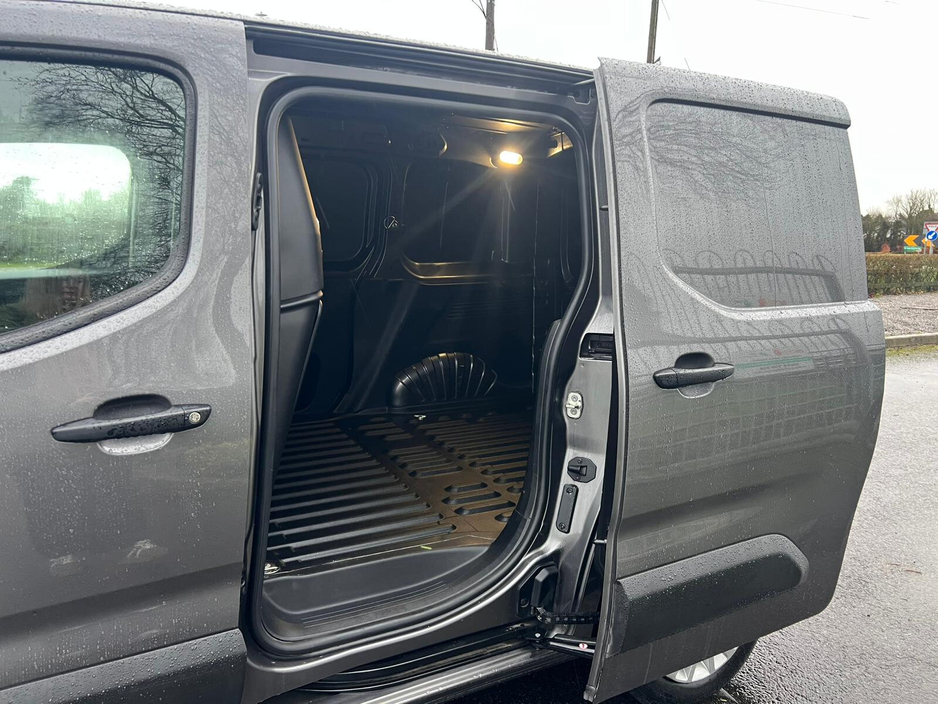 2022 Citroen Berlingo  €12,950