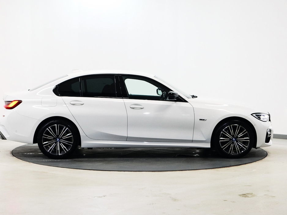 2022 BMW 3 Series *65* M SPORT AUTO €33,900