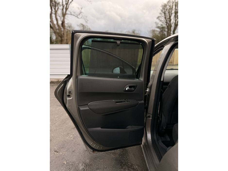 2013 Peugeot 3008 - image 27