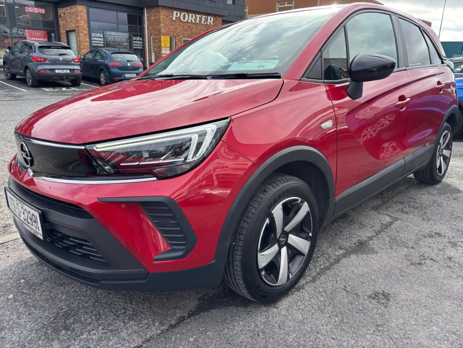 2023 Opel Crossland - image 2