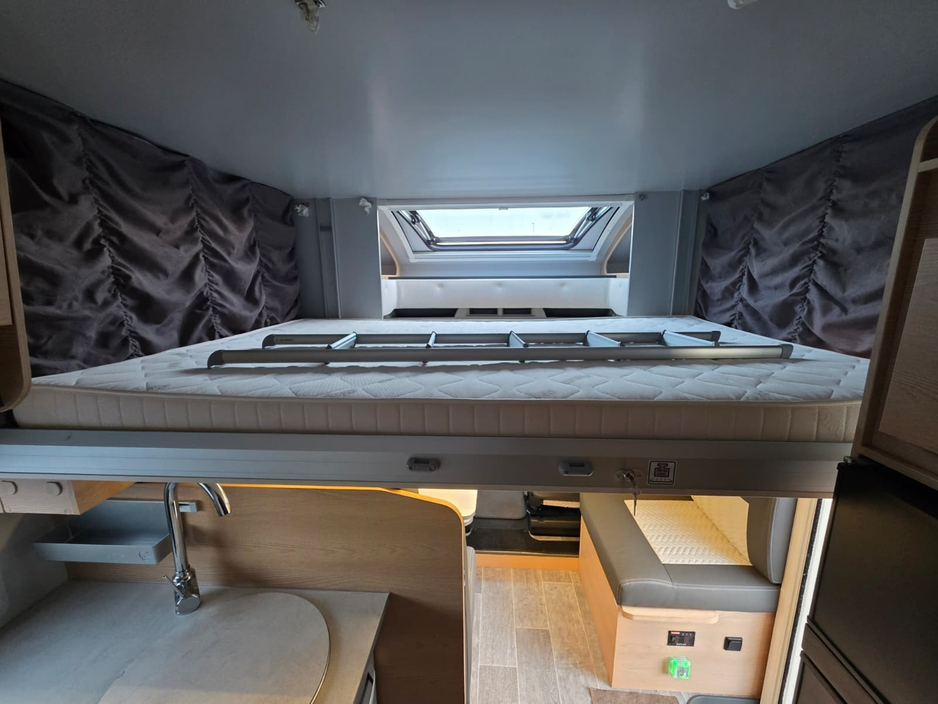 2025 Ford Transit - image 37