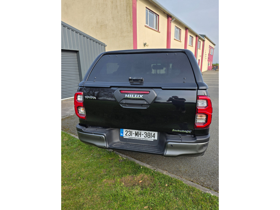 2023 Toyota Hilux - image 7