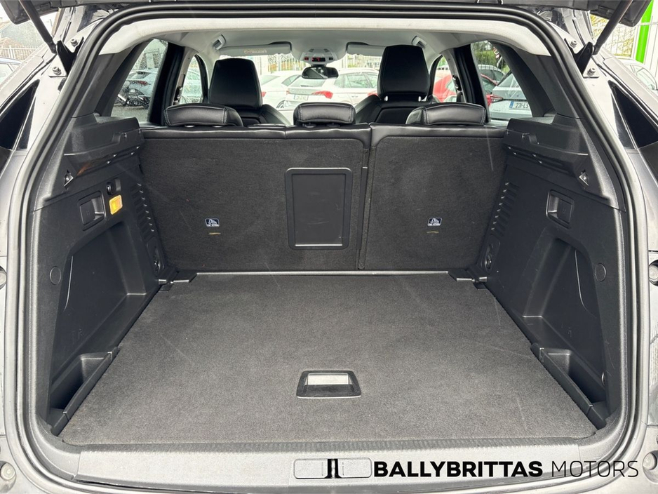 2023 Peugeot 3008 - image 9