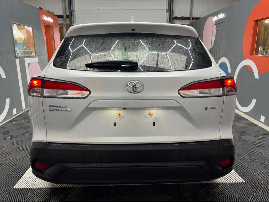 2024 Toyota Corolla Cross - image 3