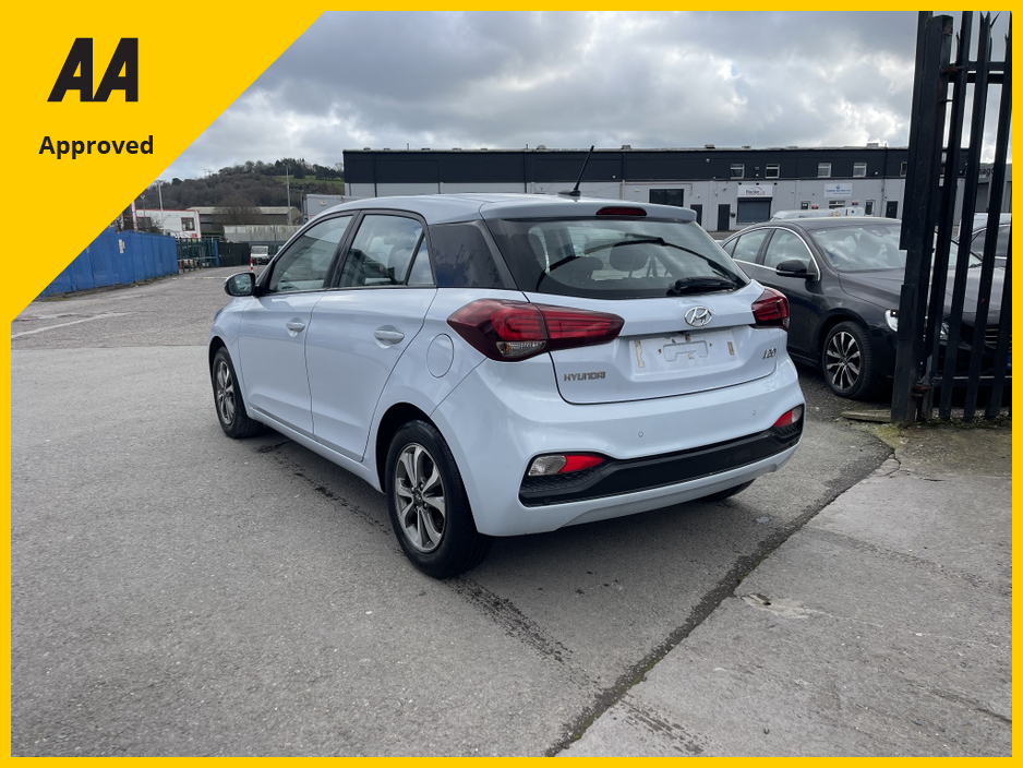 2018 Hyundai i20 - image 13