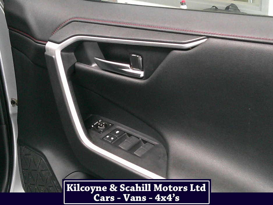 2023 Toyota Rav4 - image 23