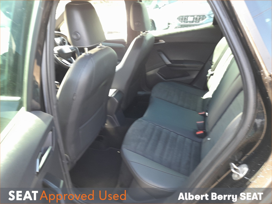 2023 SEAT Arona - image 10