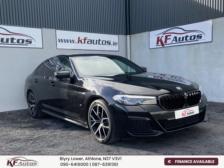 2020 BMW 5 Series - image 4