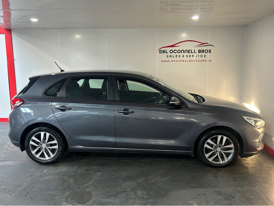 2018 Hyundai i30 - image 17