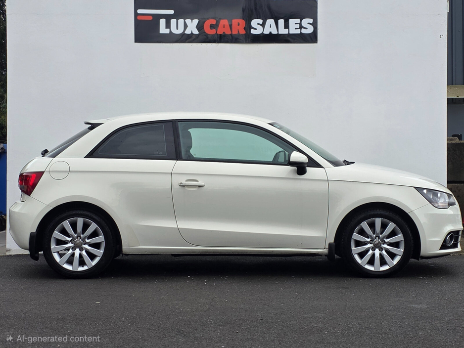 2014 Audi A1 - image 2