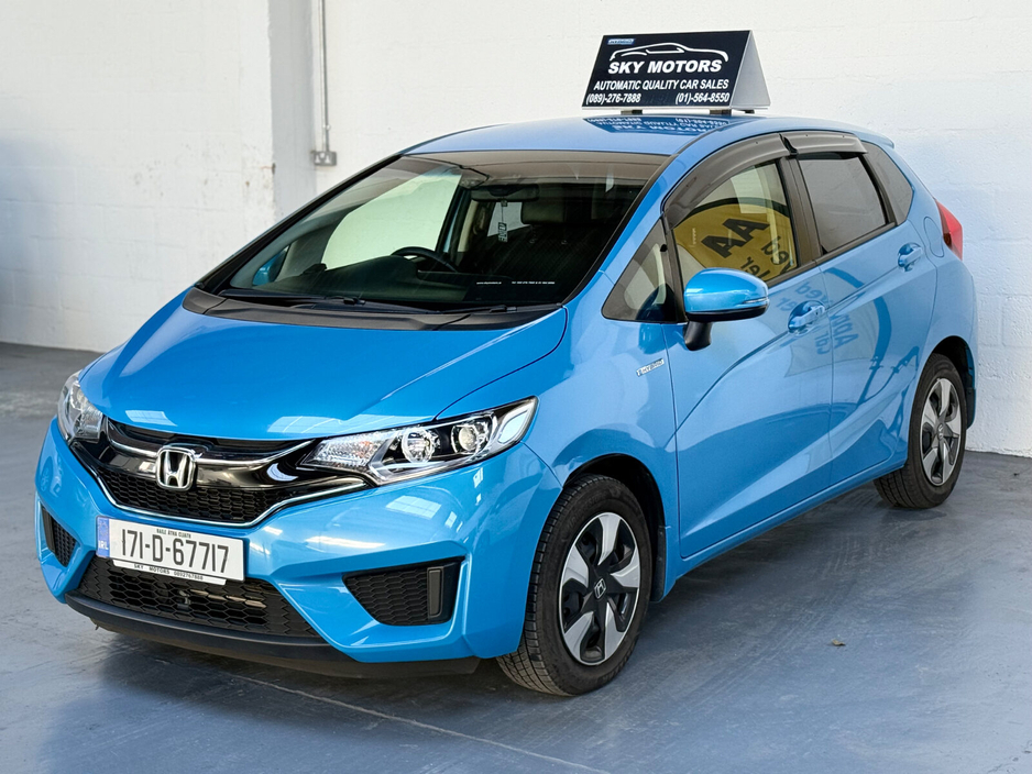 2017 Honda Jazz - image 4