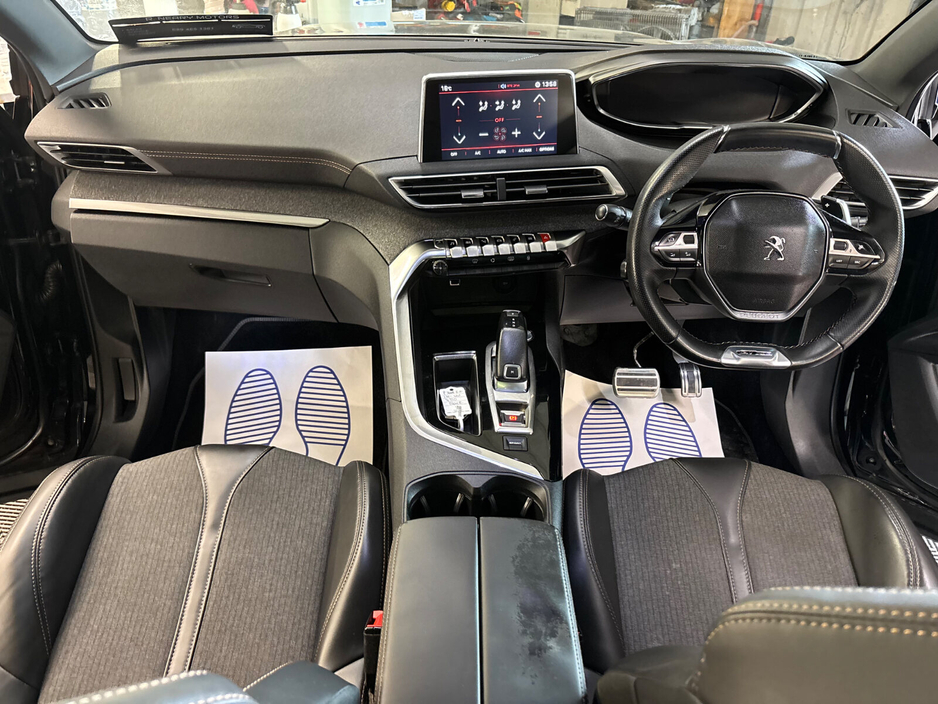 2017 Peugeot 3008 - image 13