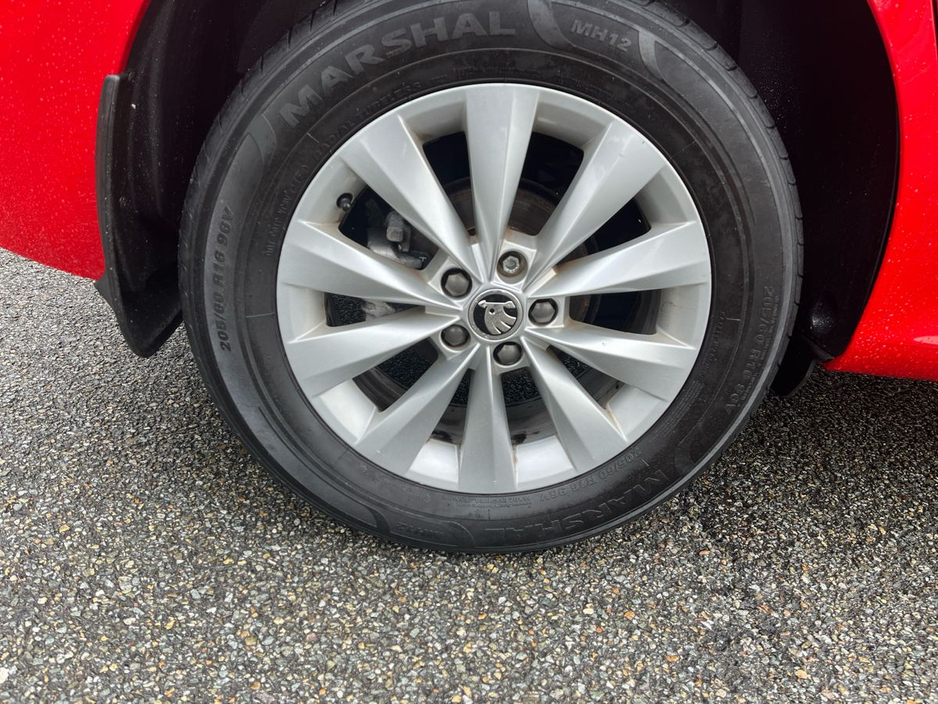 2021 Skoda Kamiq - image 5