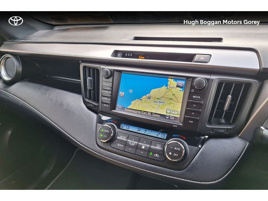 2018 Toyota Rav4 - image 11