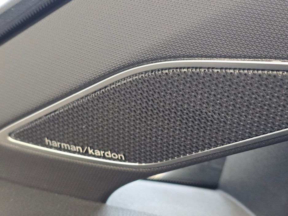 2024 Volkswagen Golf - image 29