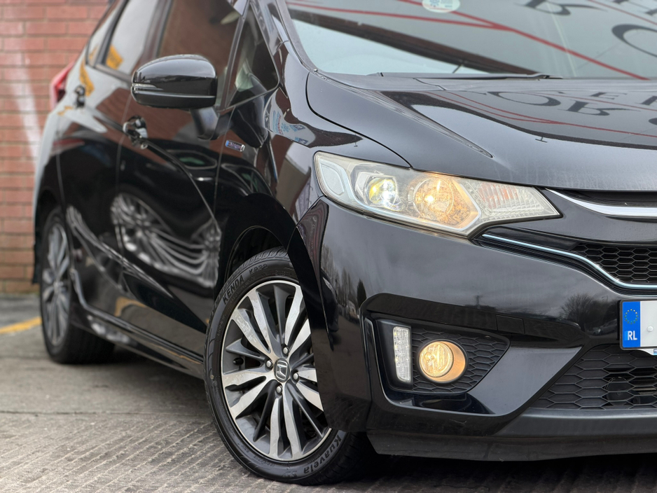 2016 Honda Fit - image 15