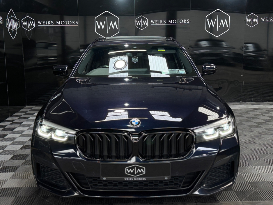 2021 BMW 5 Series - image 4