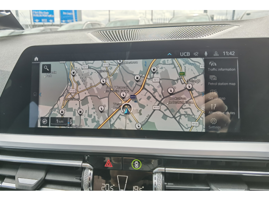 2019 BMW 3 Series - image 20