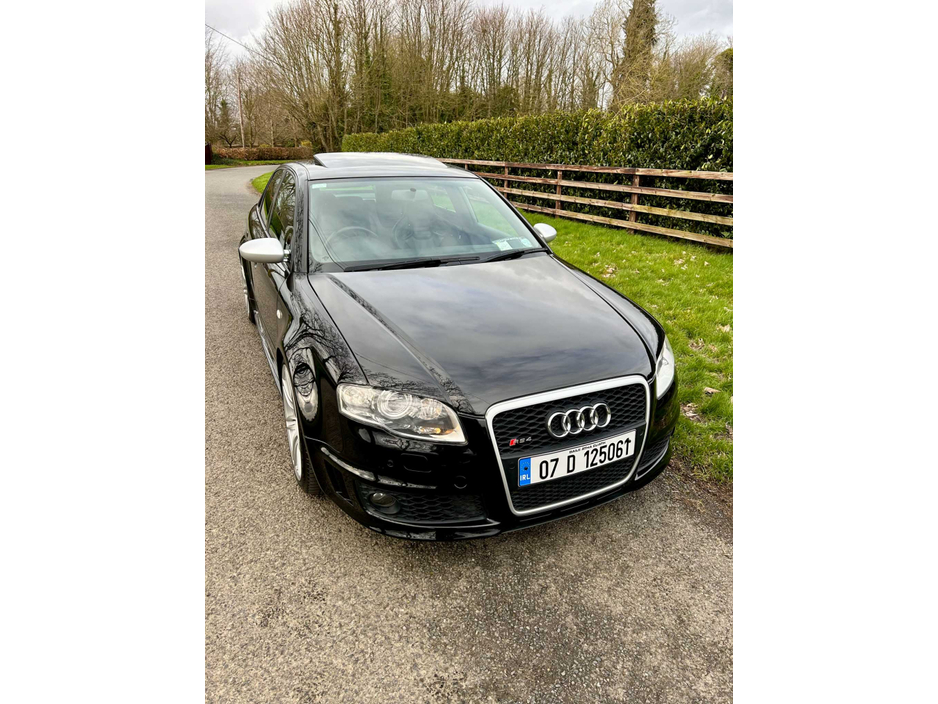 2007 Audi RS4 - image 27