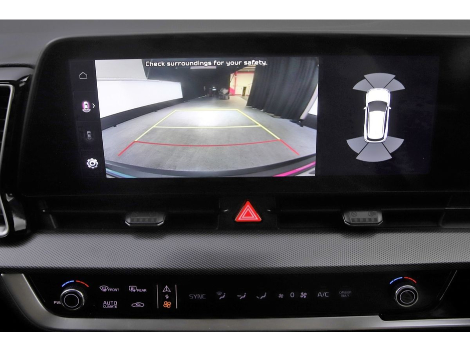 2023 Kia Sportage - image 19