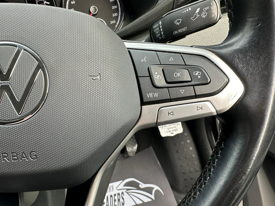 2021 Volkswagen Transporter - image 20