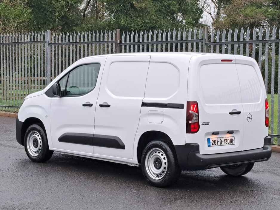 2026 Opel Combo - image 8