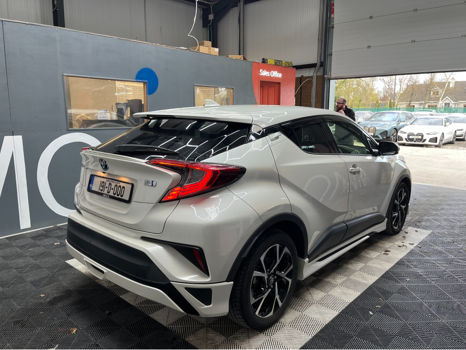 2019 Toyota C-HR - image 2