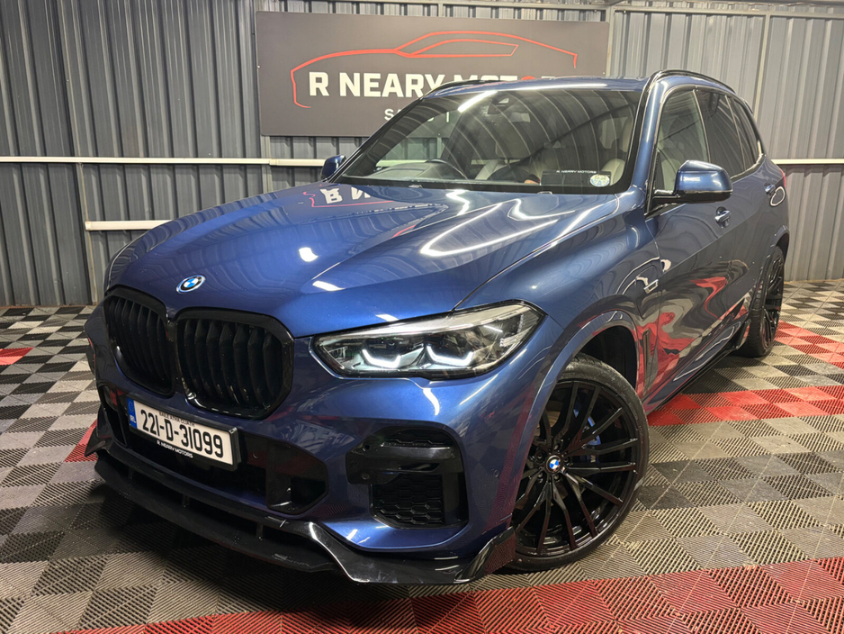 2022 BMW X5 xDrive45e xLine €57,950