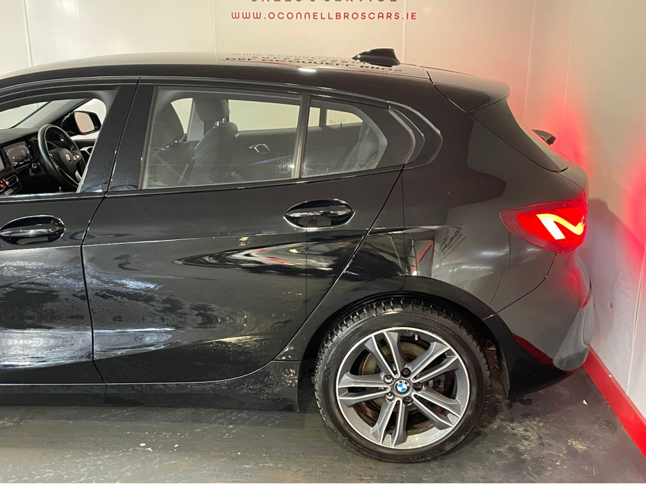 2021 BMW 1 Series - image 15