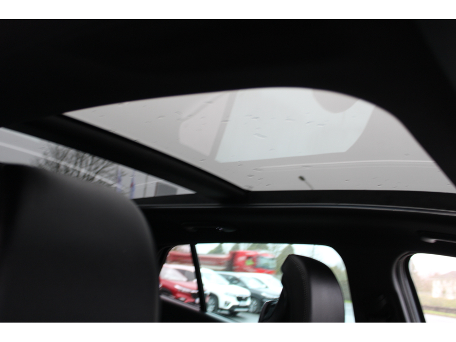 2022 Kia Sportage - image 11