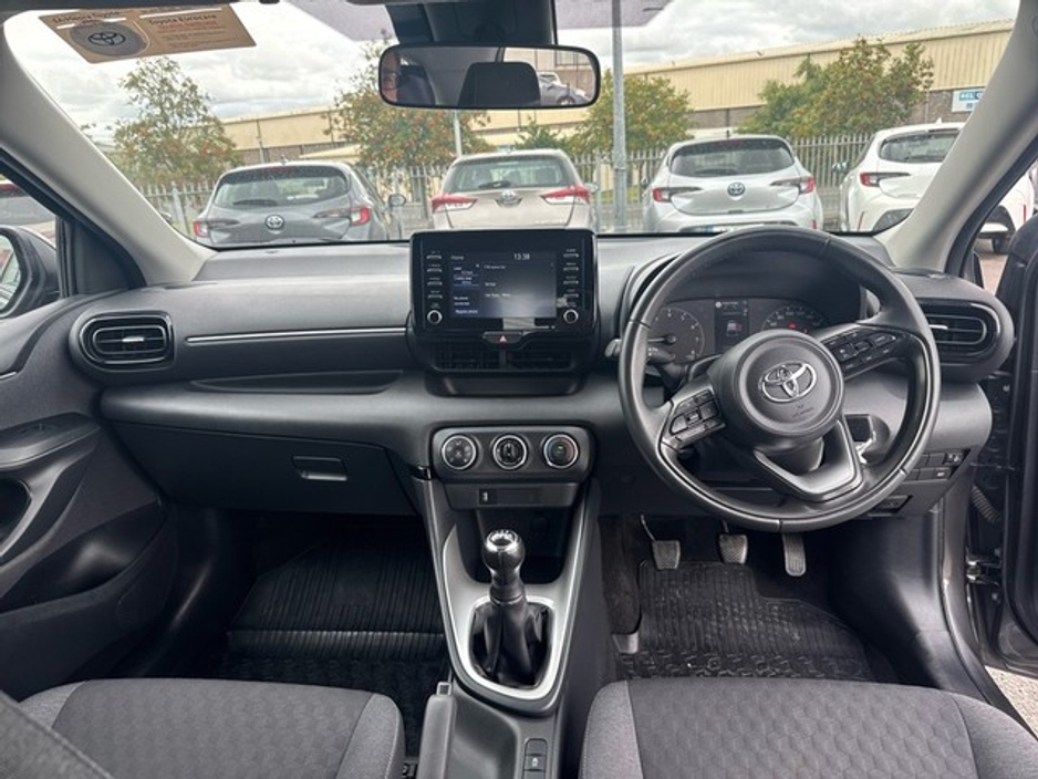 2022 Toyota Yaris 1.0 LUNA €18,995