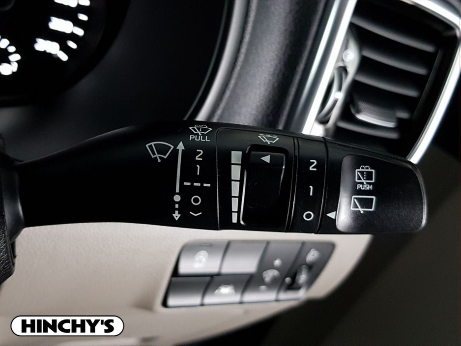 2020 Kia Sportage - image 22