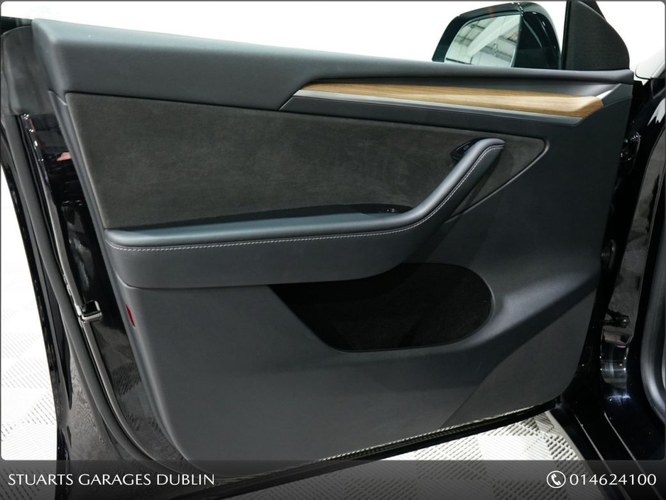 2023 Tesla Model Y - image 15