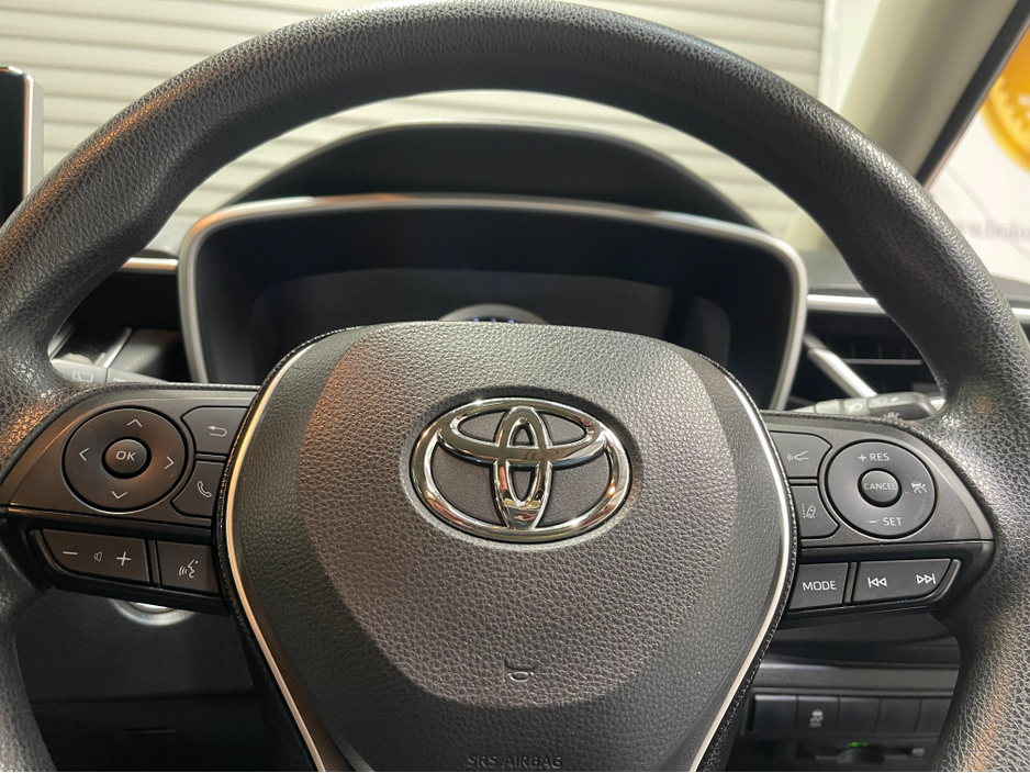 2021 Toyota Corolla - image 11