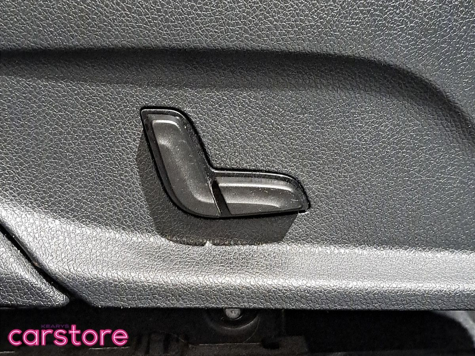 2017 Mercedes-Benz GLC Class - image 22