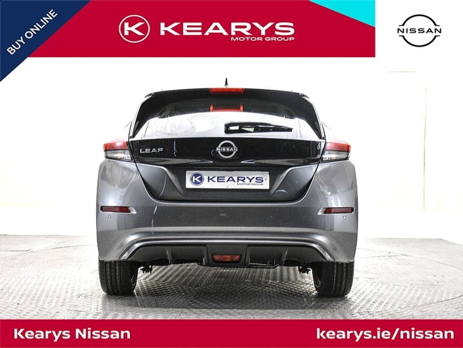 2023 Nissan Leaf - image 2