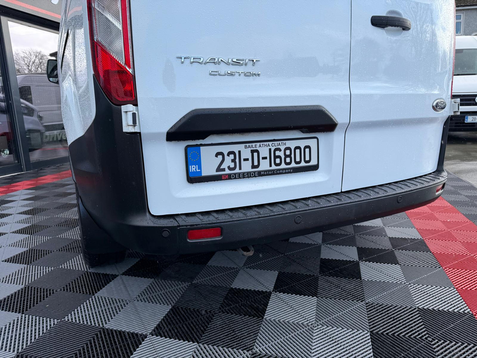 2023 Ford Transit Custom - image 18