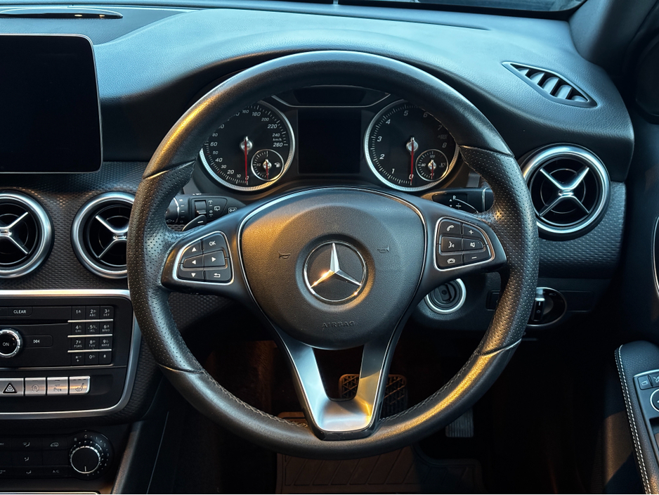 2016 Mercedes-Benz A Class - image 20