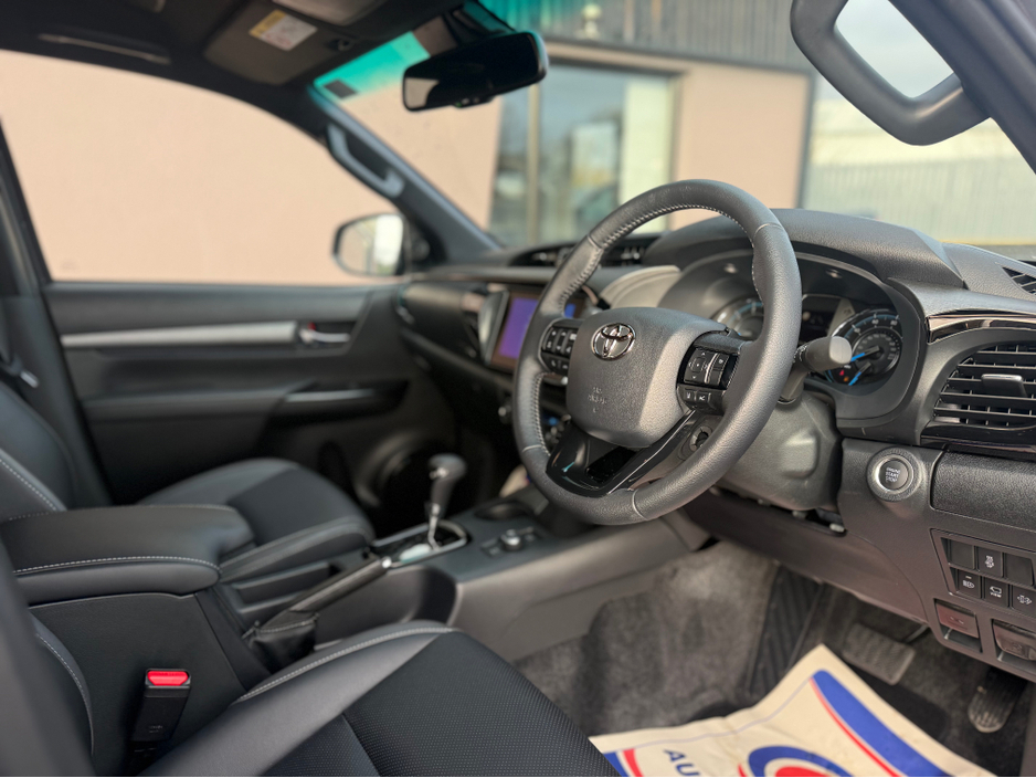 2026 Toyota Hilux - image 7
