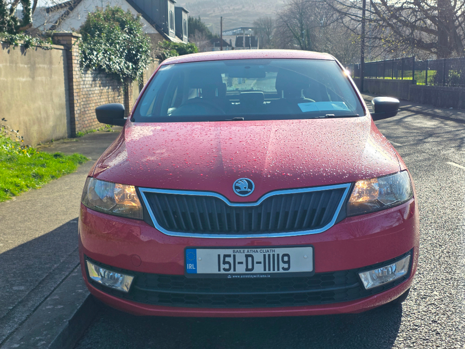 2015 Skoda Rapid - image 8