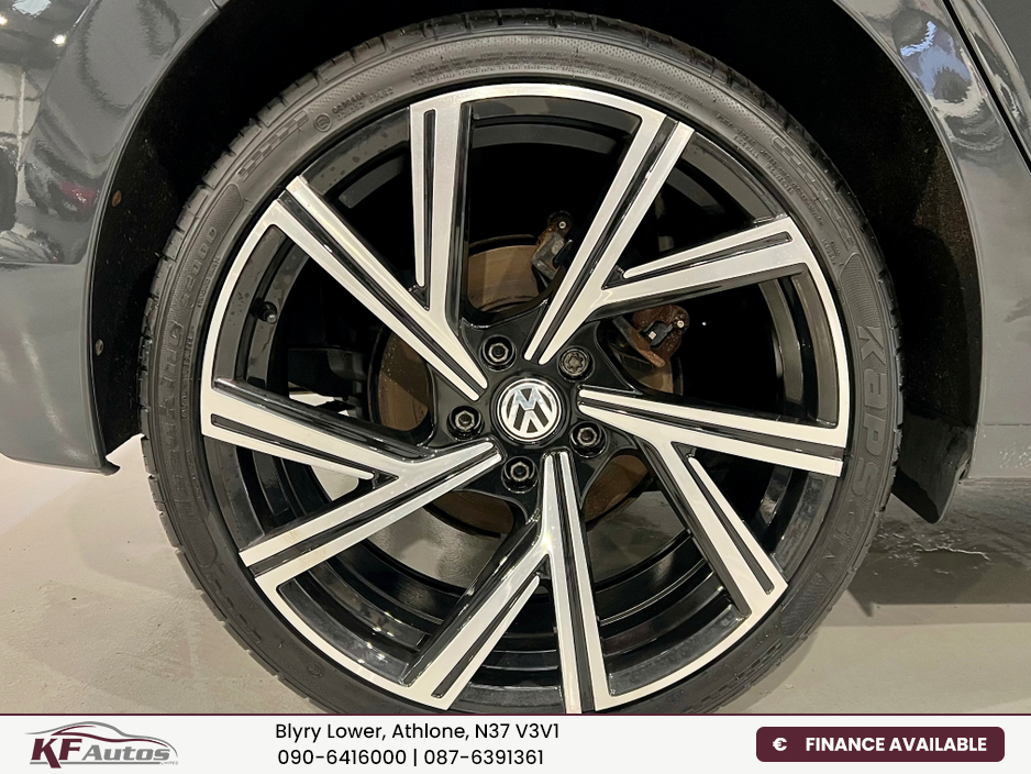 2022 Volkswagen Golf 2022 Volkswagen Golf Life 2.0TDI 6 Speed Manual 115bhp 5dr - 222 Reg €24,995